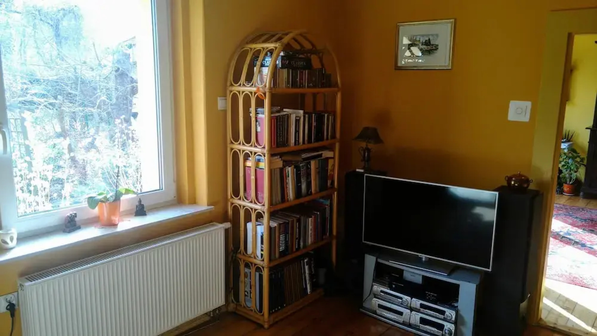 Apartment Under Cedar