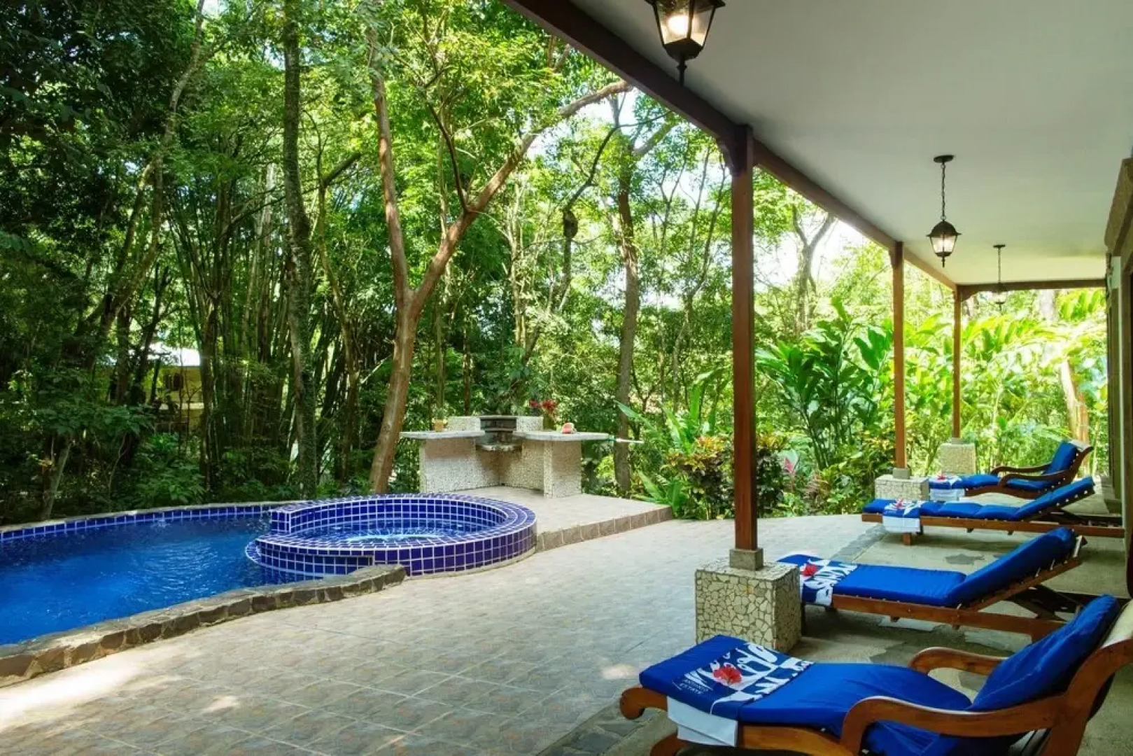 4BR Villa Motmot in w Exclusive Pool Wifi AC