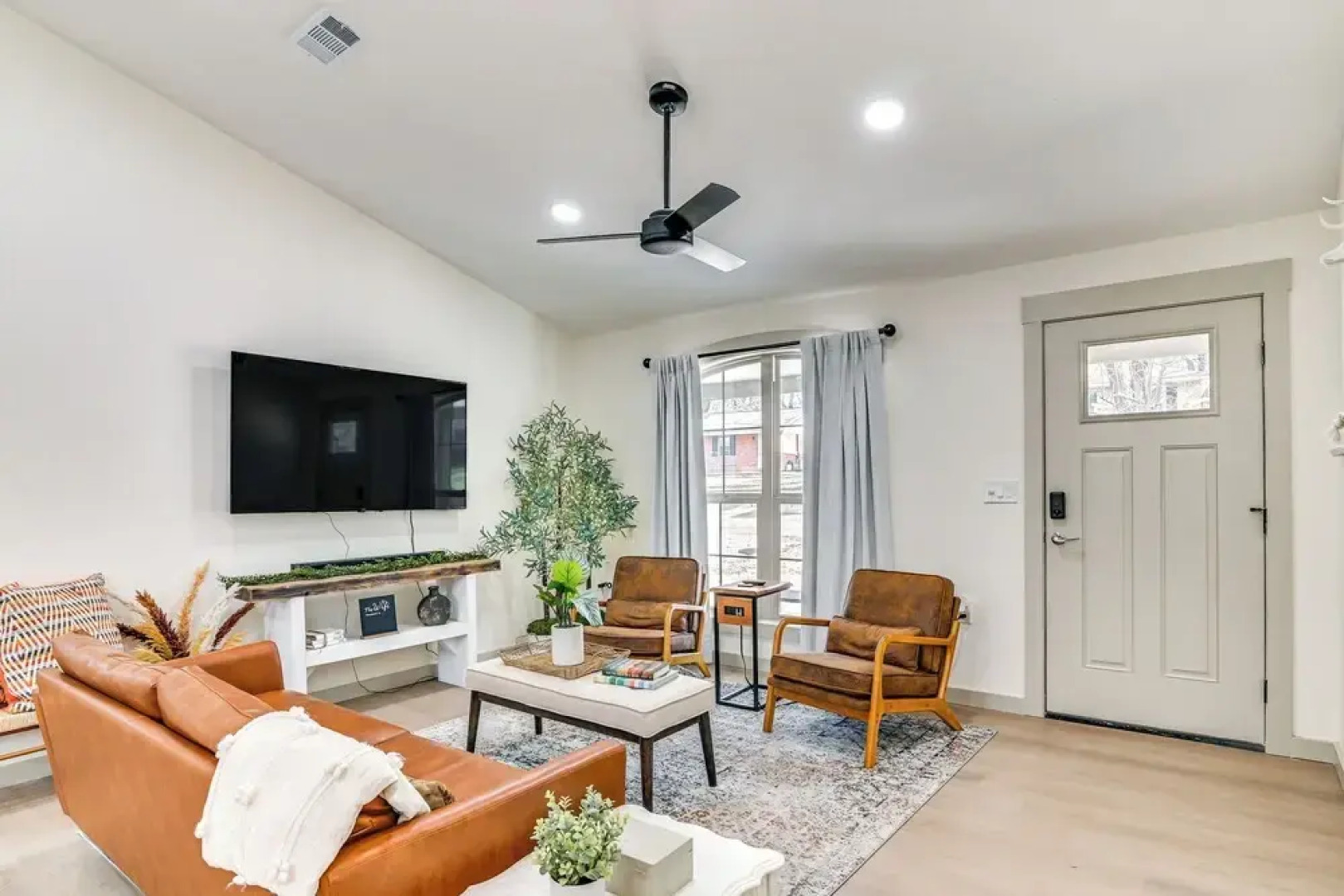 1 Mi to Davis Wade Stadium: Walkable Paradise!