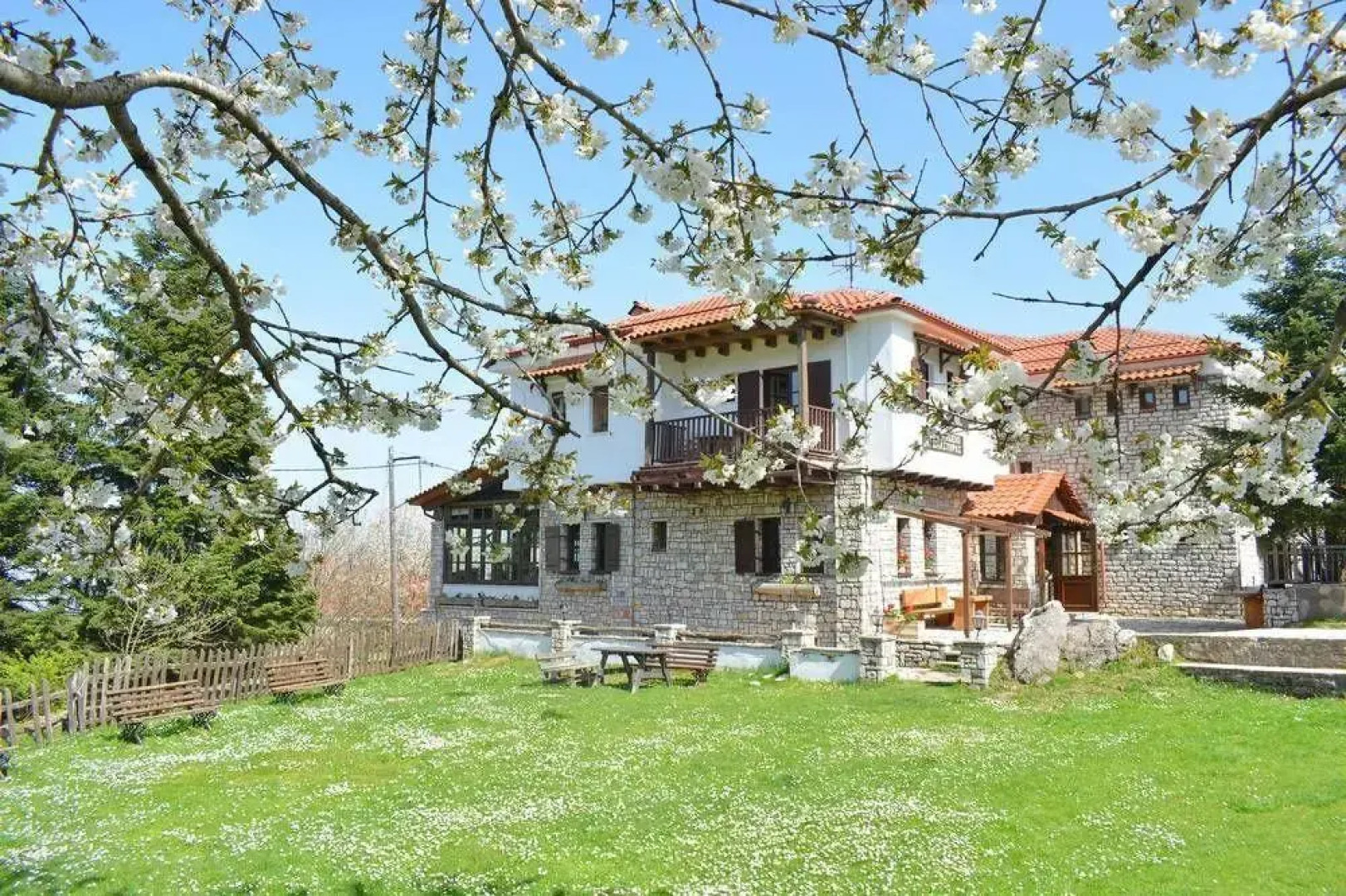 Plastiras Hotel