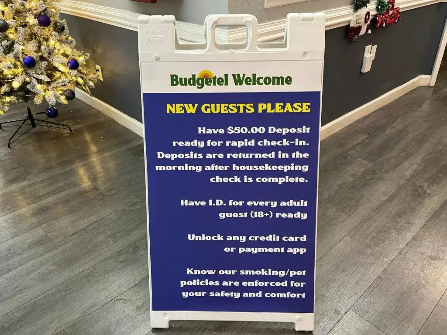 Budgetel Inn & Suites