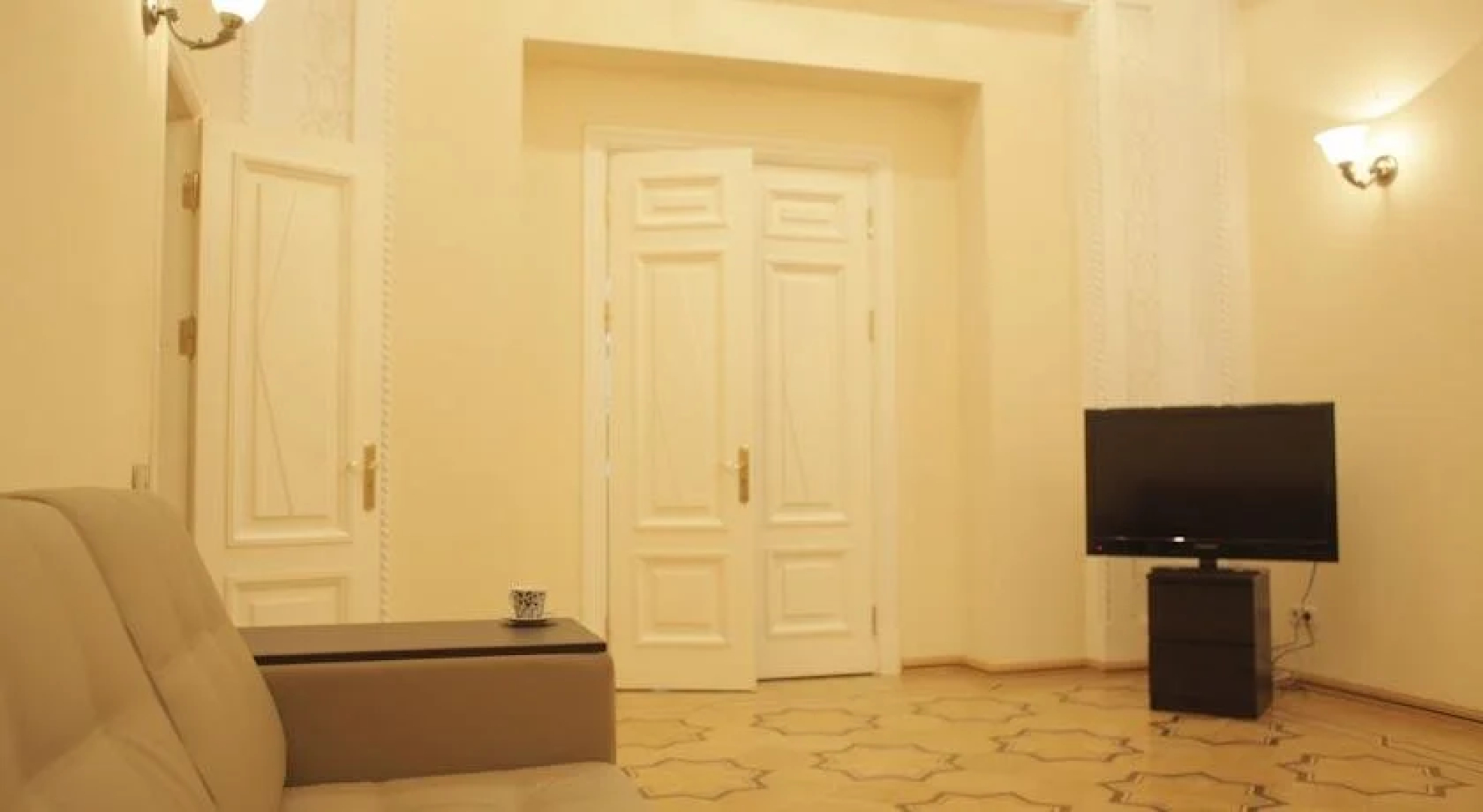 Hostel28