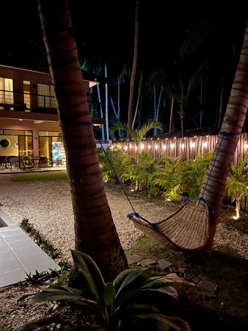 Southseas Beach Resort and Dive Center