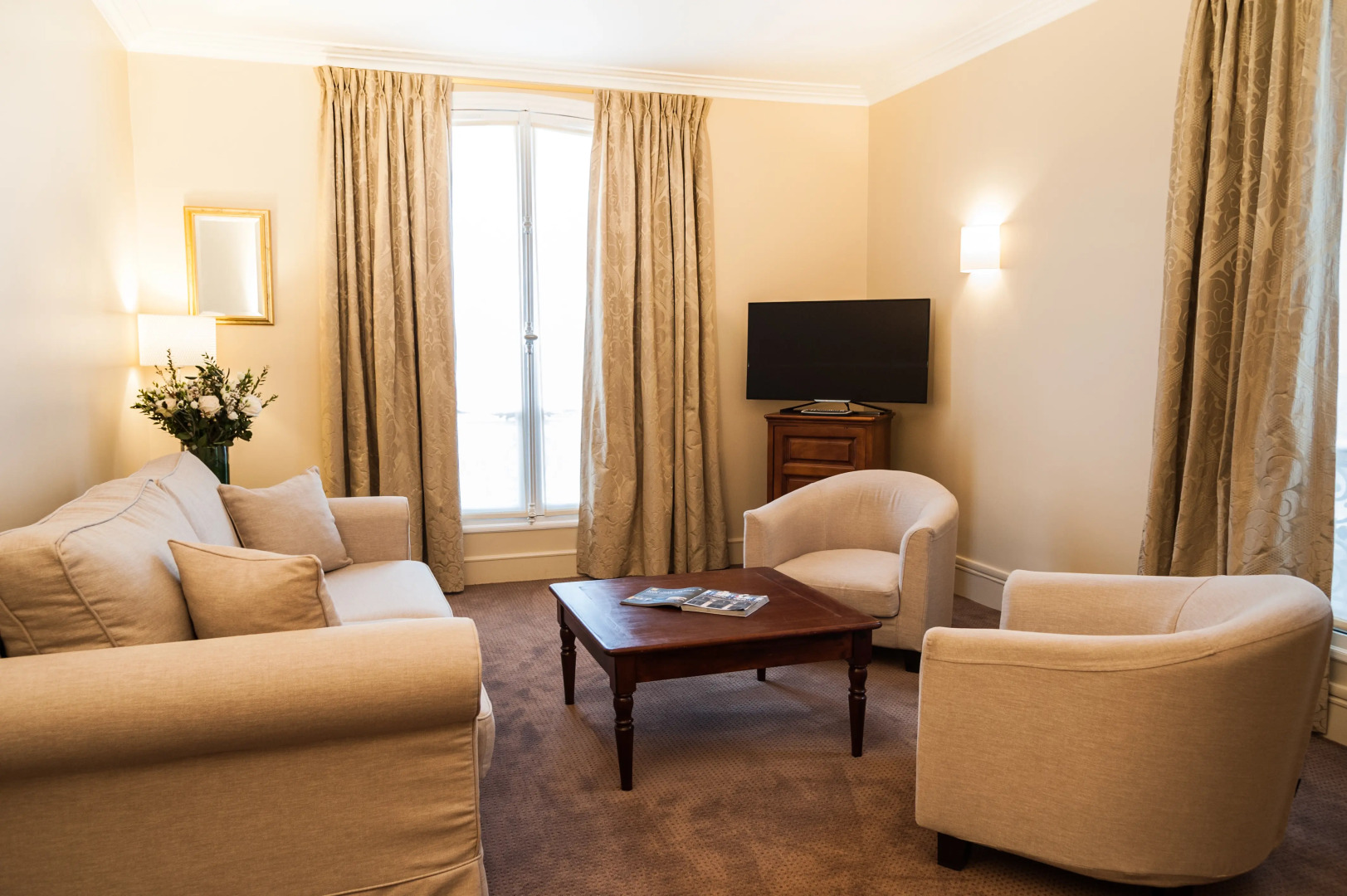 Saint-James & Albany Hotel-Spa