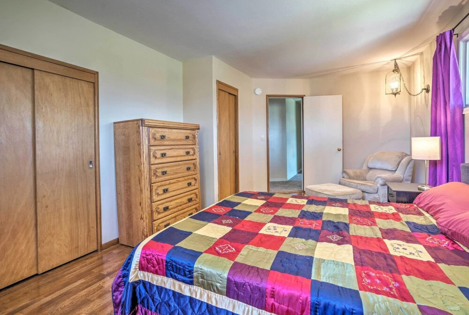 Lake House w/ Hot Tub - 1 Mi to Surf 'n Slide