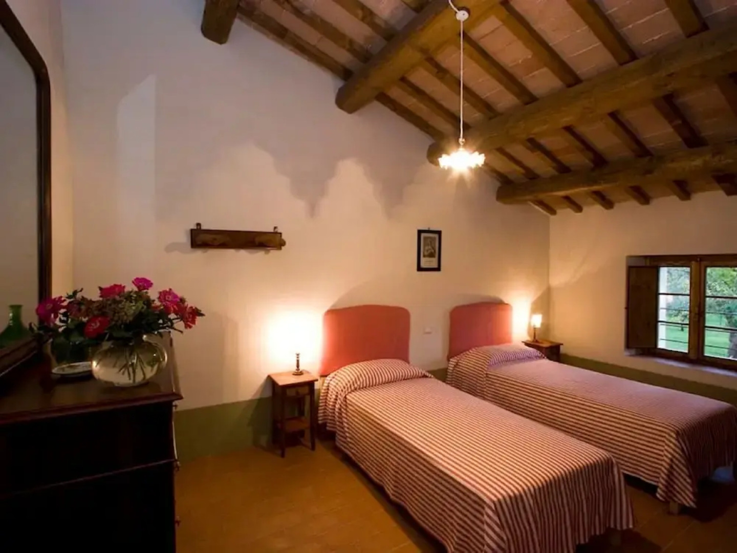 Spacious Home With Pool