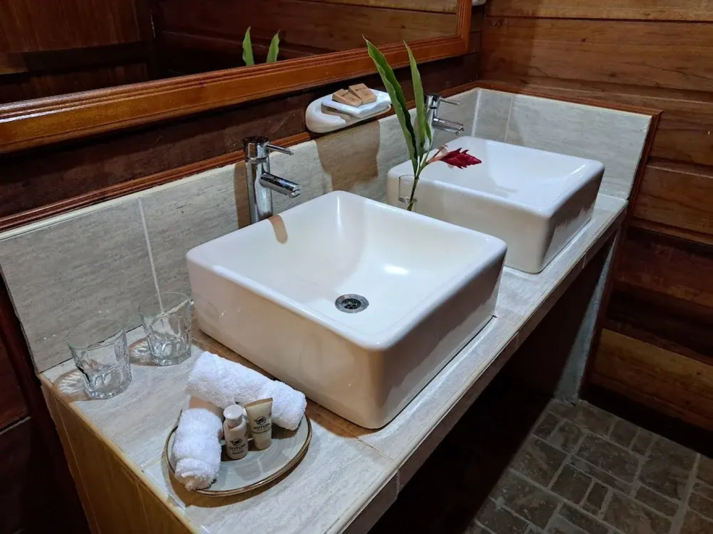 Andean Wings Sotupa Eco Lodge