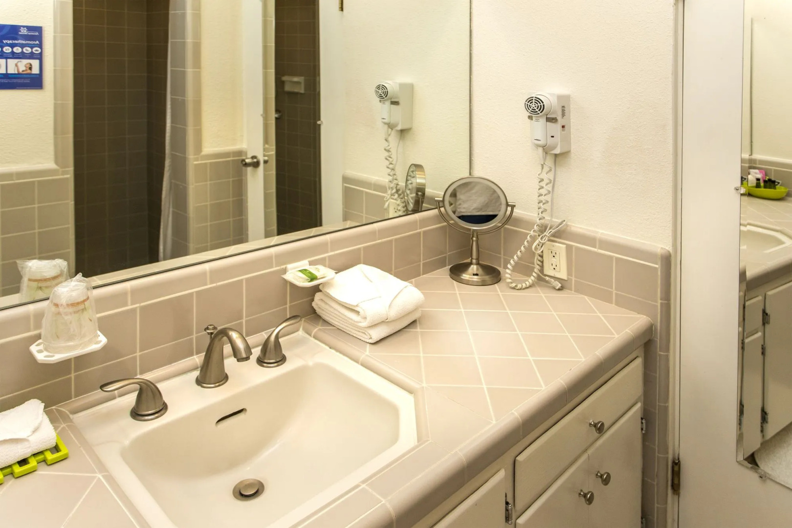 Desert Riviera Hotel