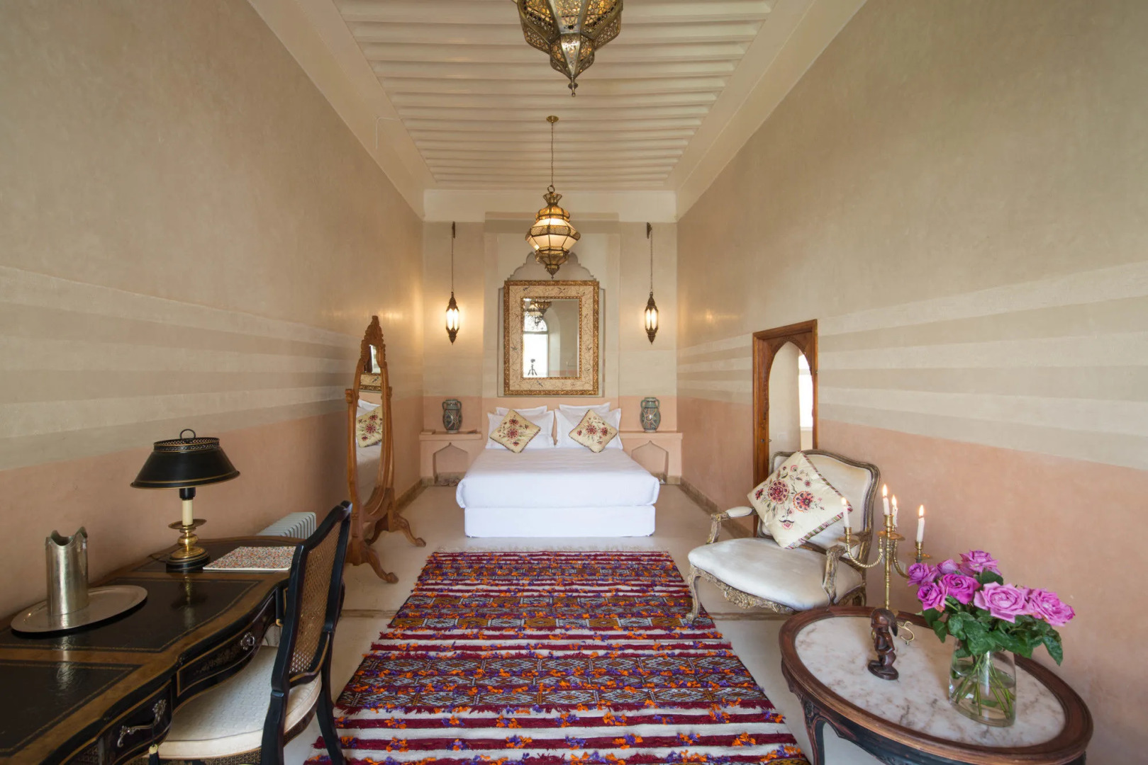 Riad Emberiza Sahari