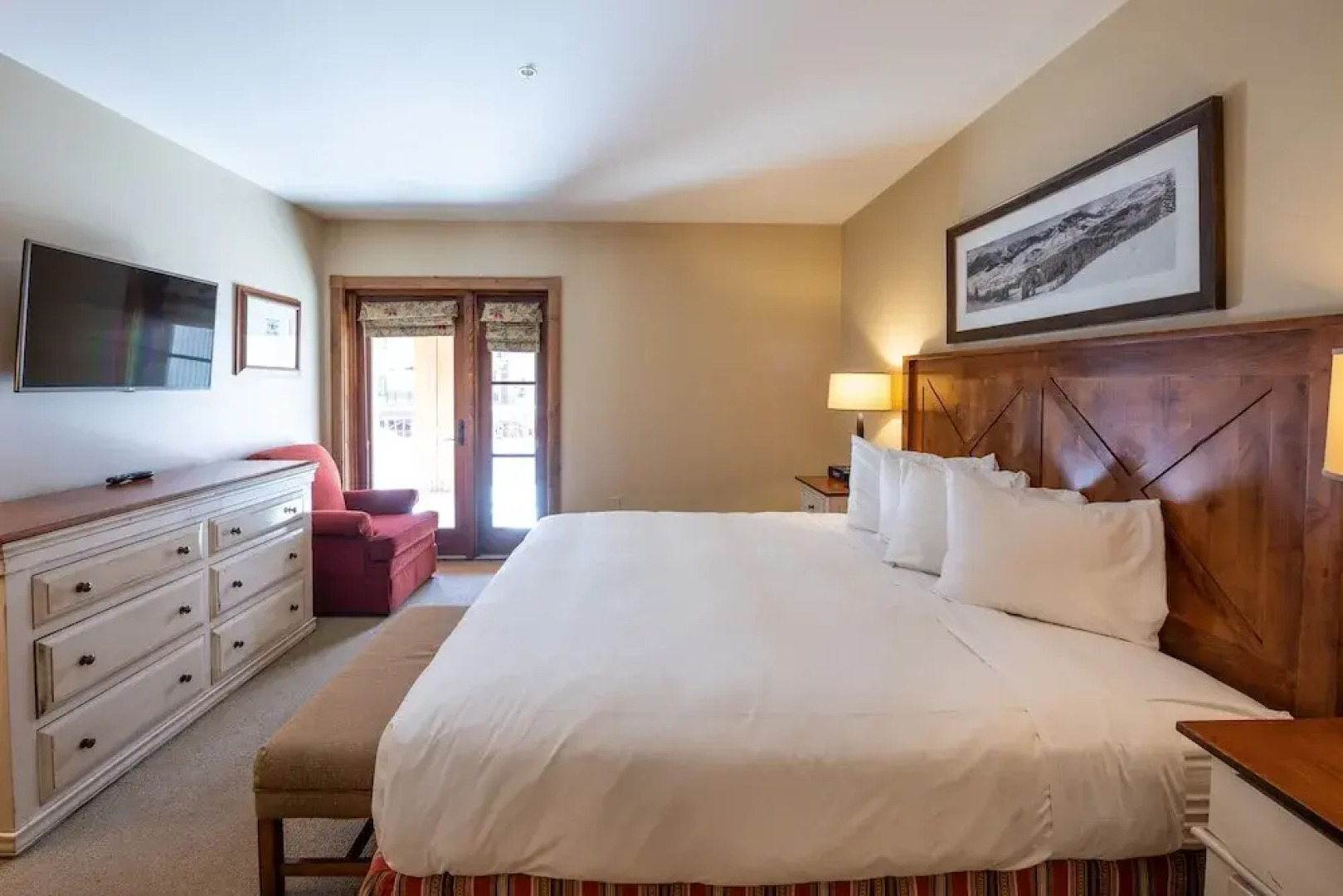 One Bedroom Condo with Large Balcony over Mountaineer Square 1 Condo - No Cleaning Fee! by RedAwning