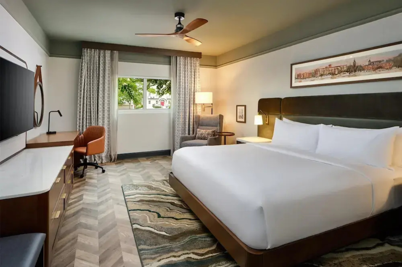 Tryon Riverfront Inn New Bern, Tapestry