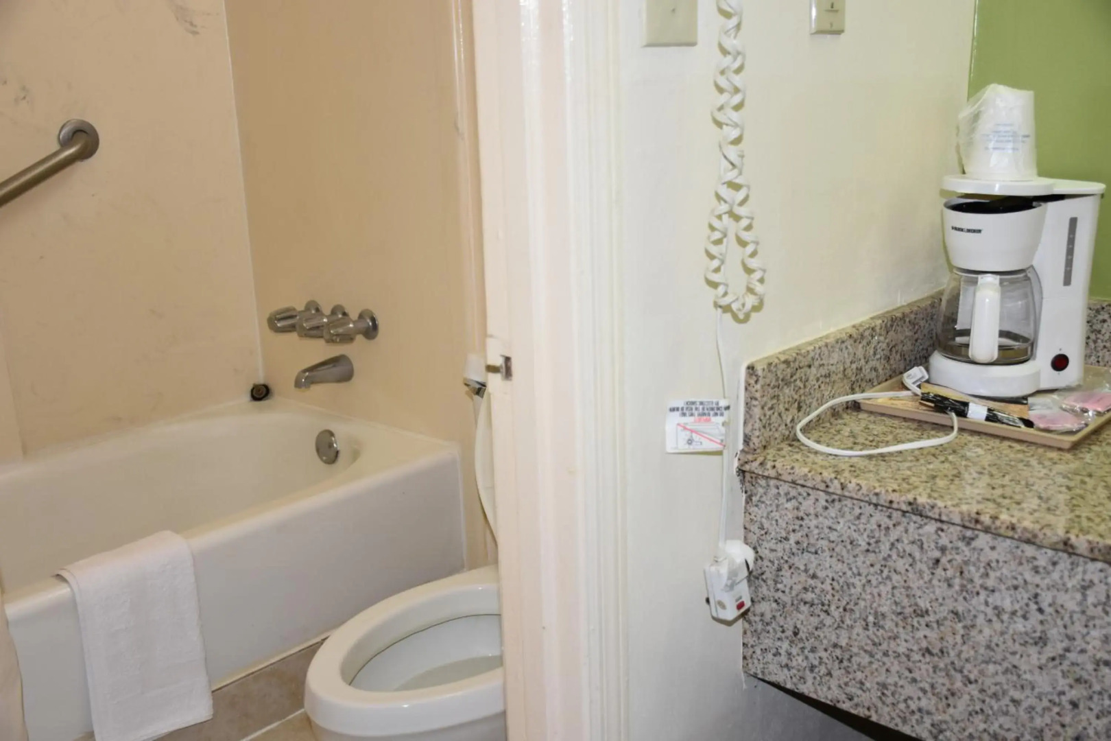 Super 8 By Wyndham Tifton