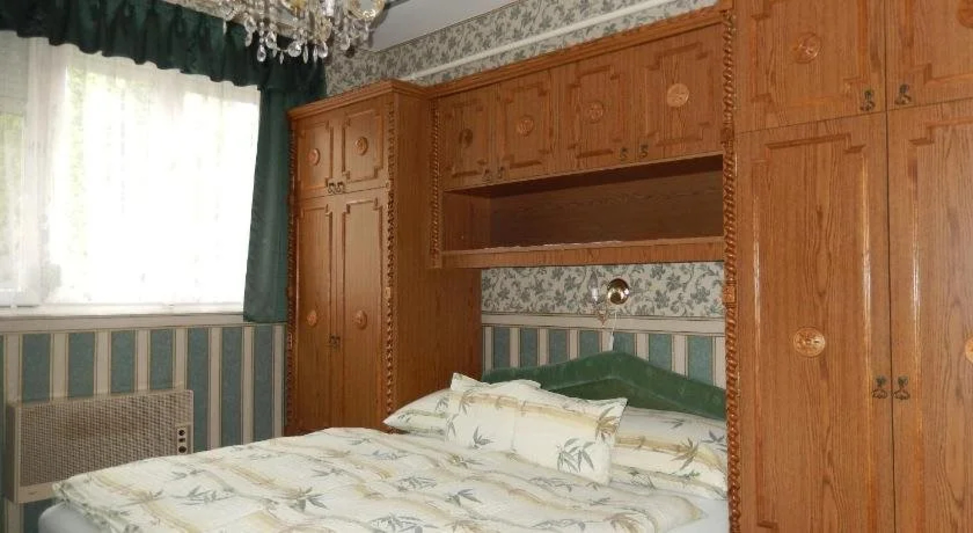 Henrietta Apartmanház