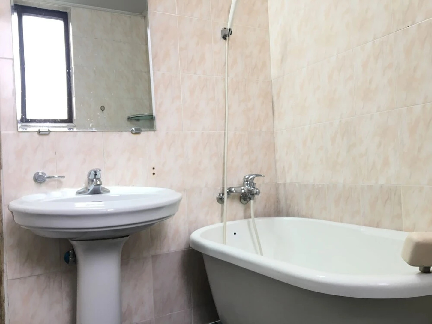 OYO Hostel Myeongdong 5