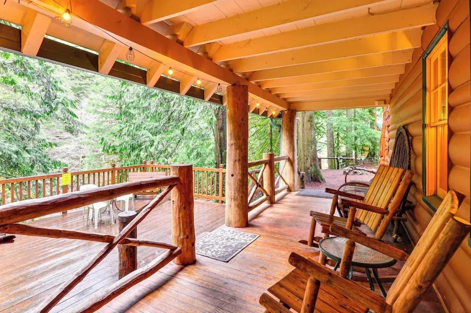 Forested 'minikahda Lodge' w/ Hot Tub Near Mt Hood
