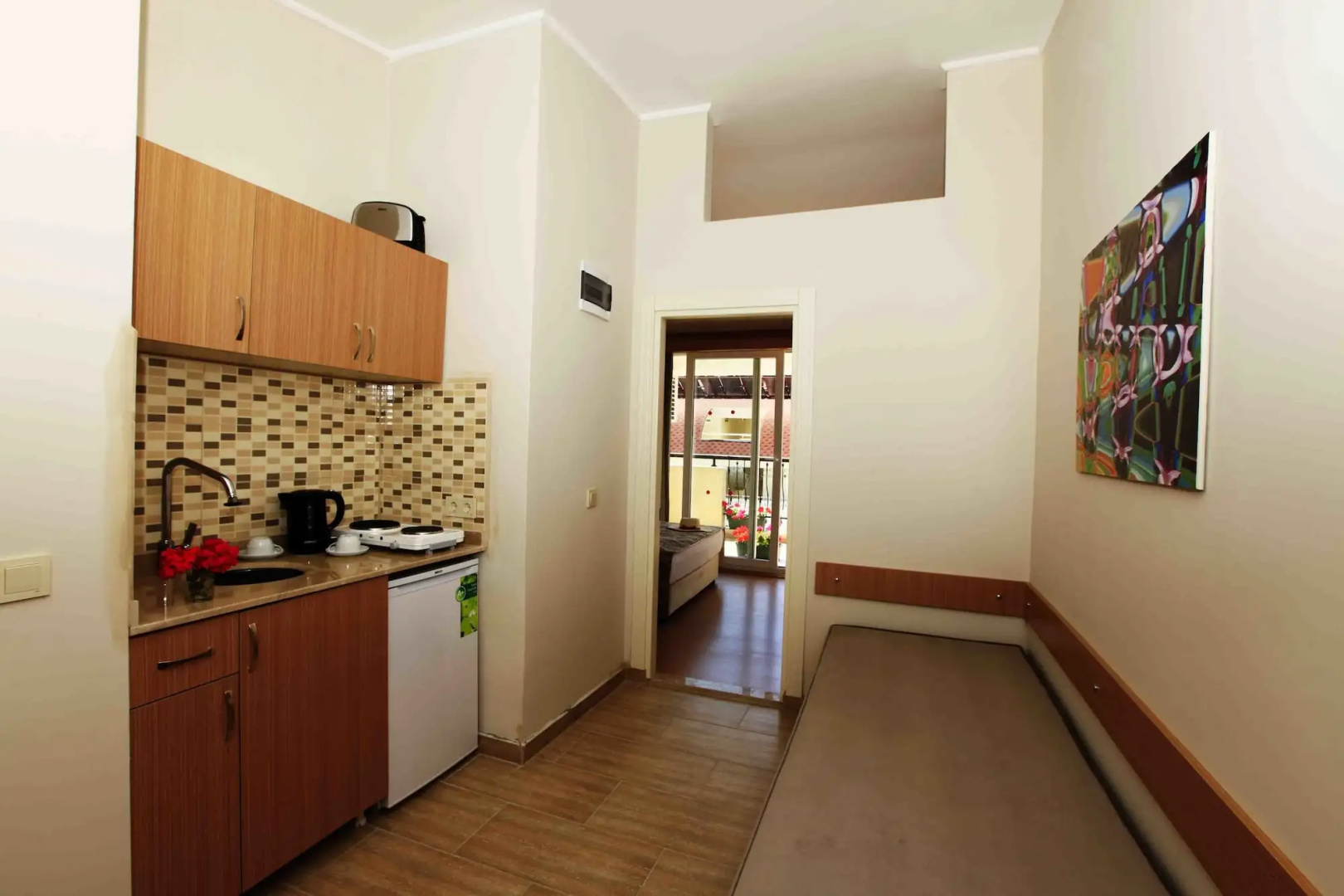 Sun City Apartments & Hotel