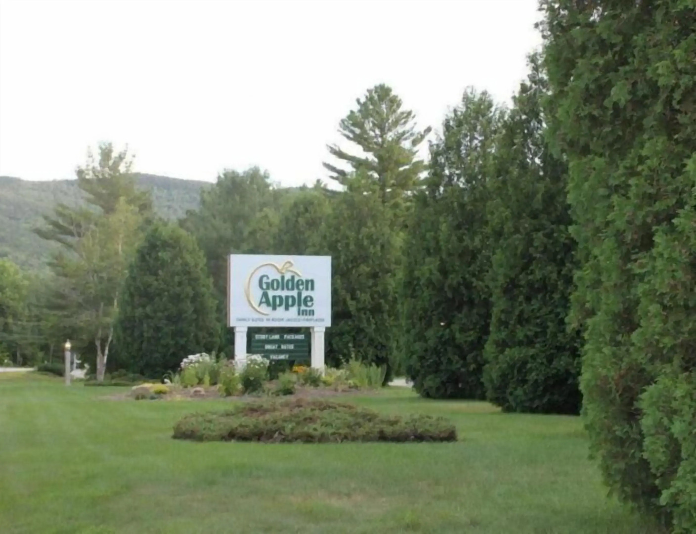 Golden Apple Inn