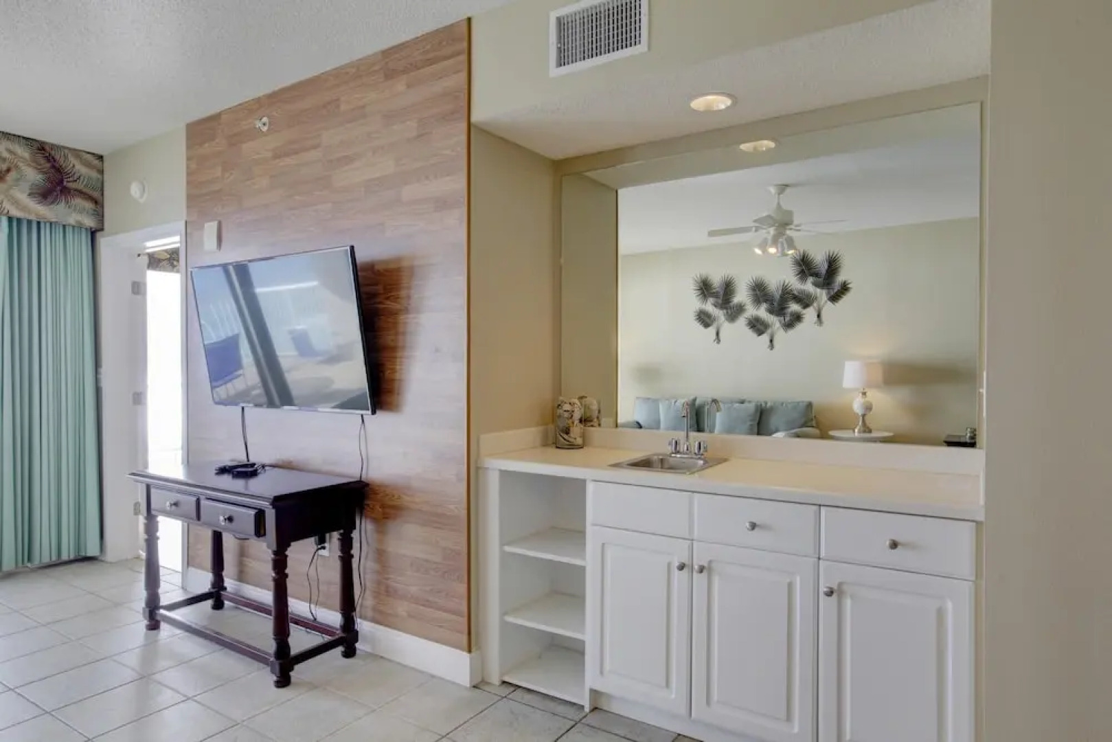 Majestic Tower One by Panhandle Getaways