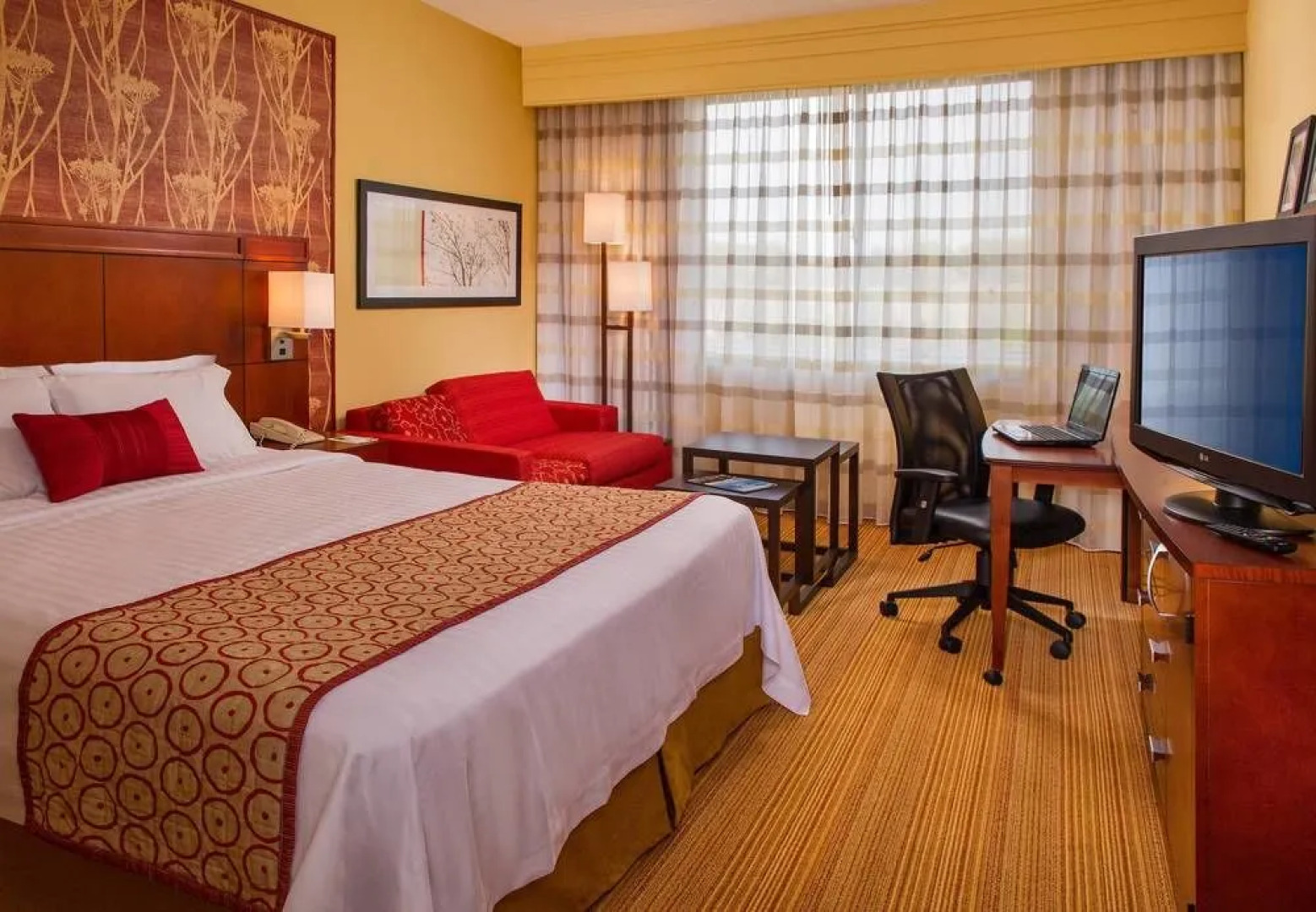 Courtyard Long Island MacArthur Airport