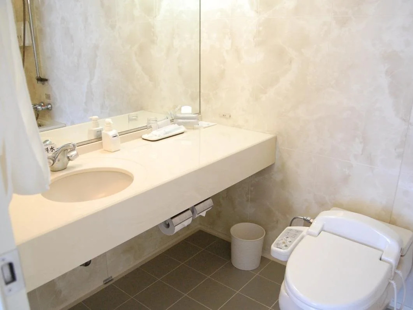 Seagrande Shimizu Station Hotel