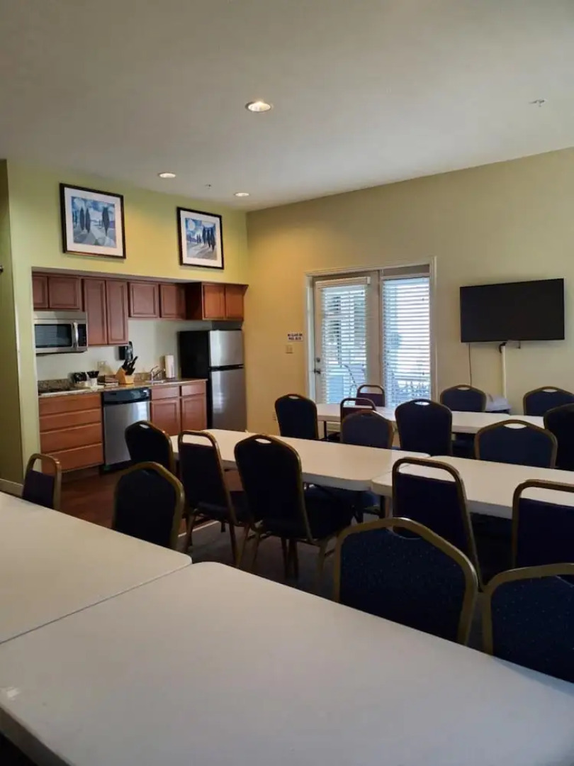 Port of Kimberling Marina & Resort