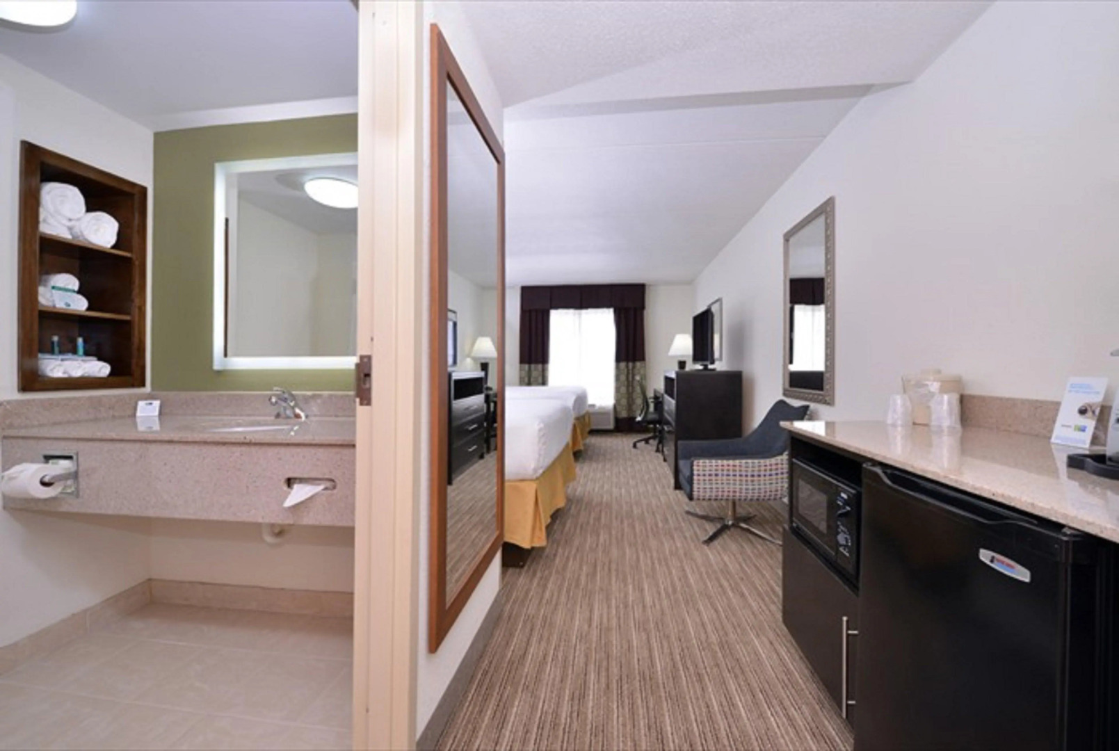 Holiday Inn Express Hotel & Suites Mooresville - Lake Norman by IHG
