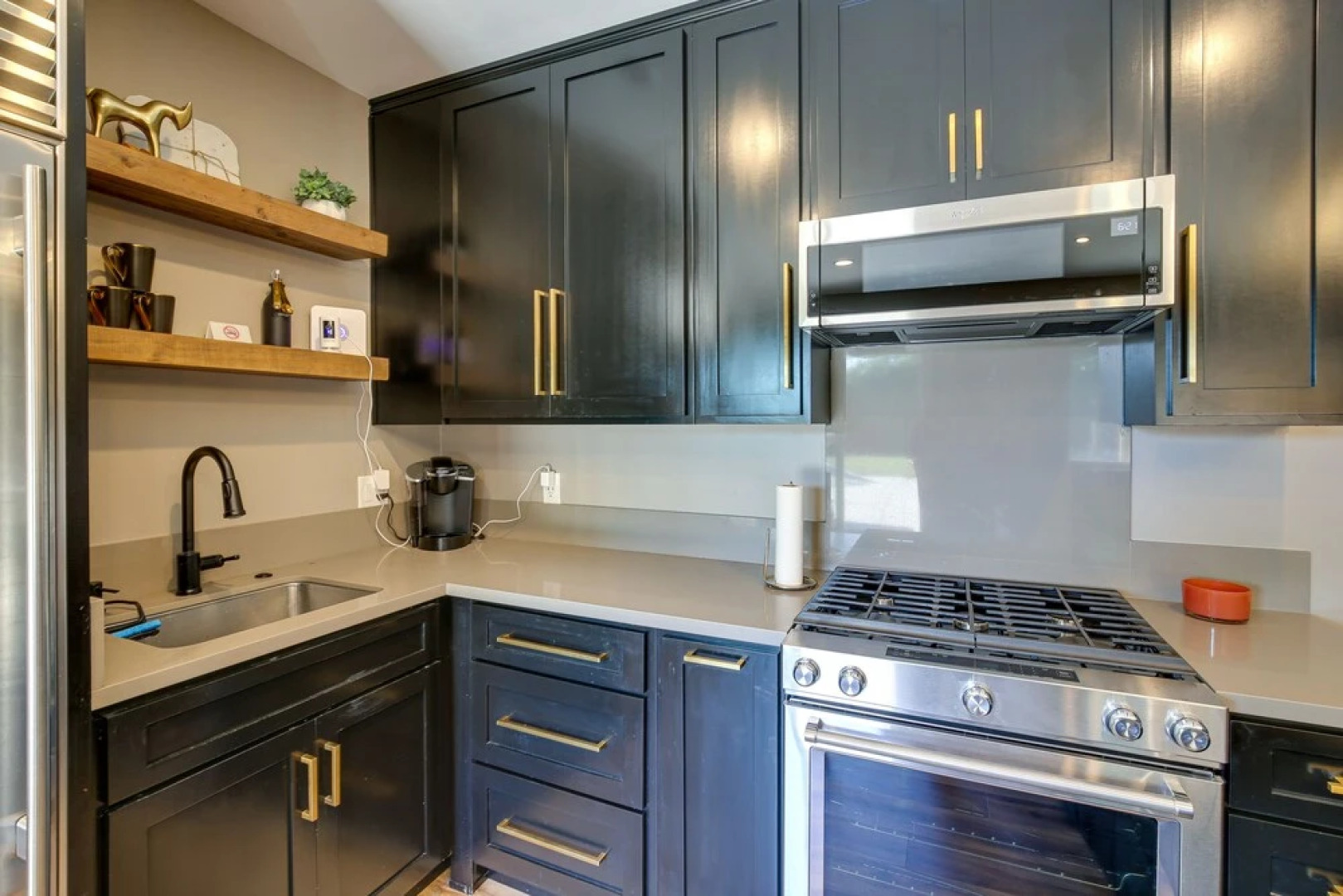 Family-friendly Fullerton Unit w/ Private Pool!