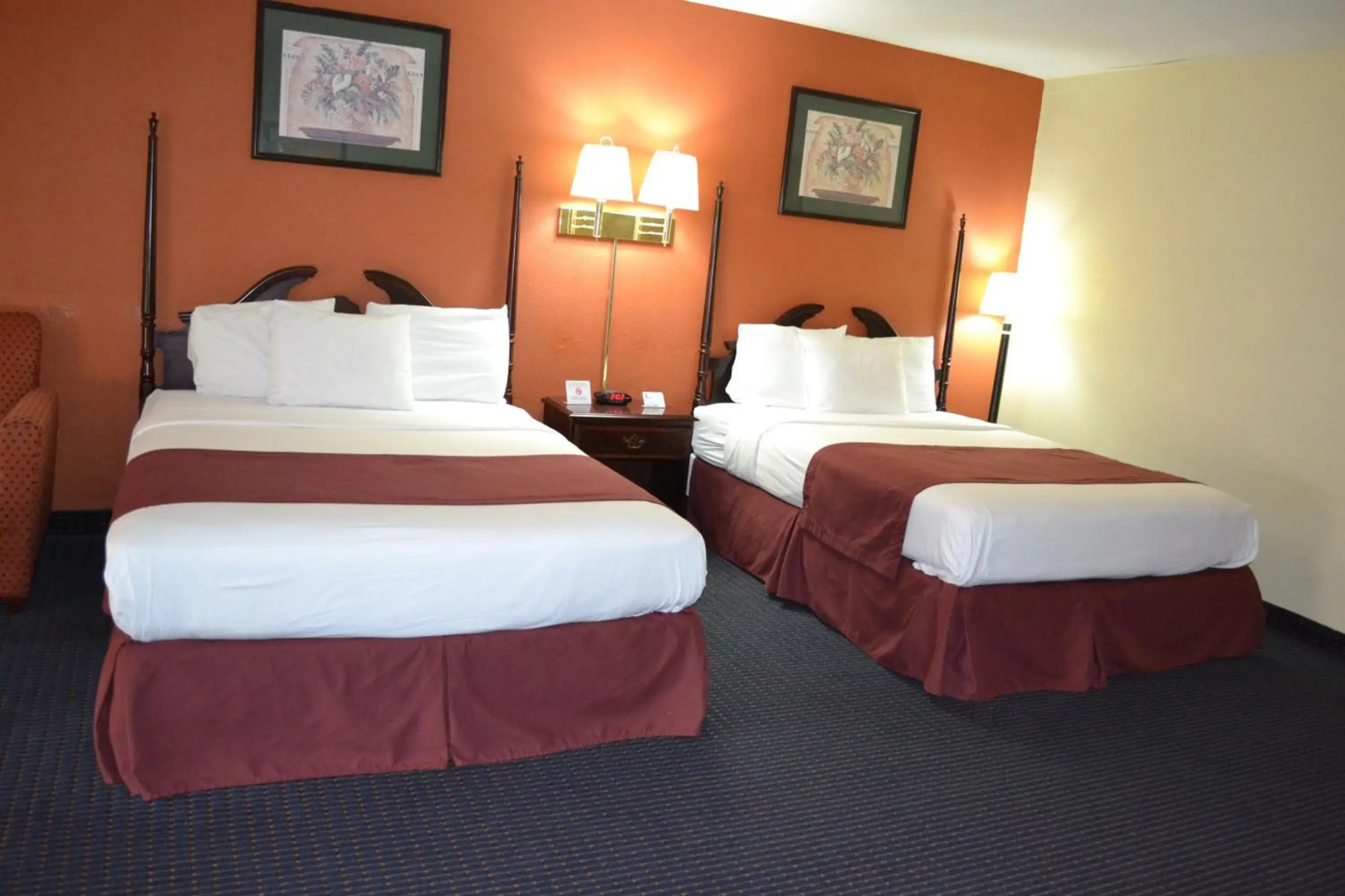 Red Carpet Inn - Newark Airport