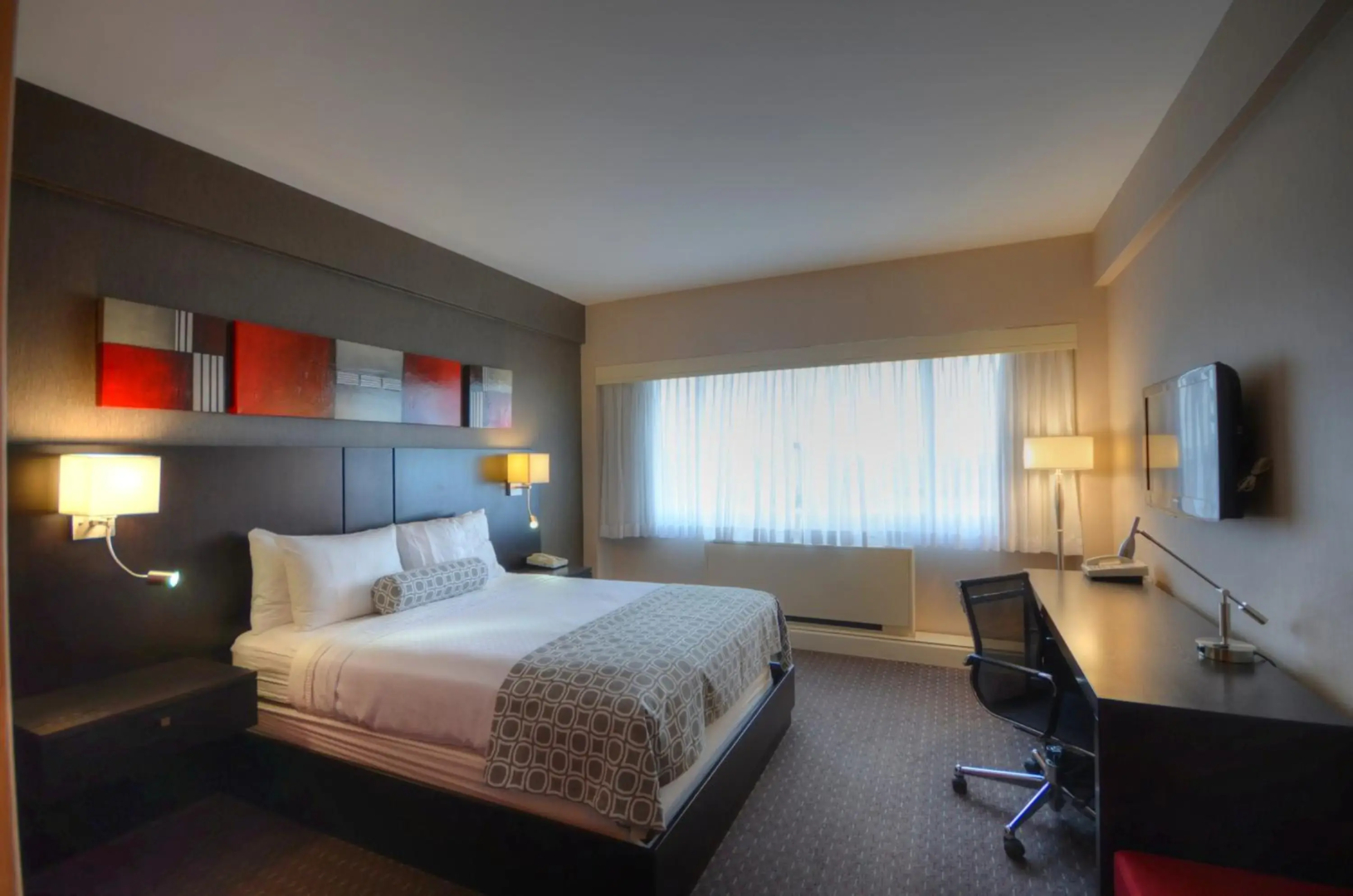 Armon Plaza Montreal Airport