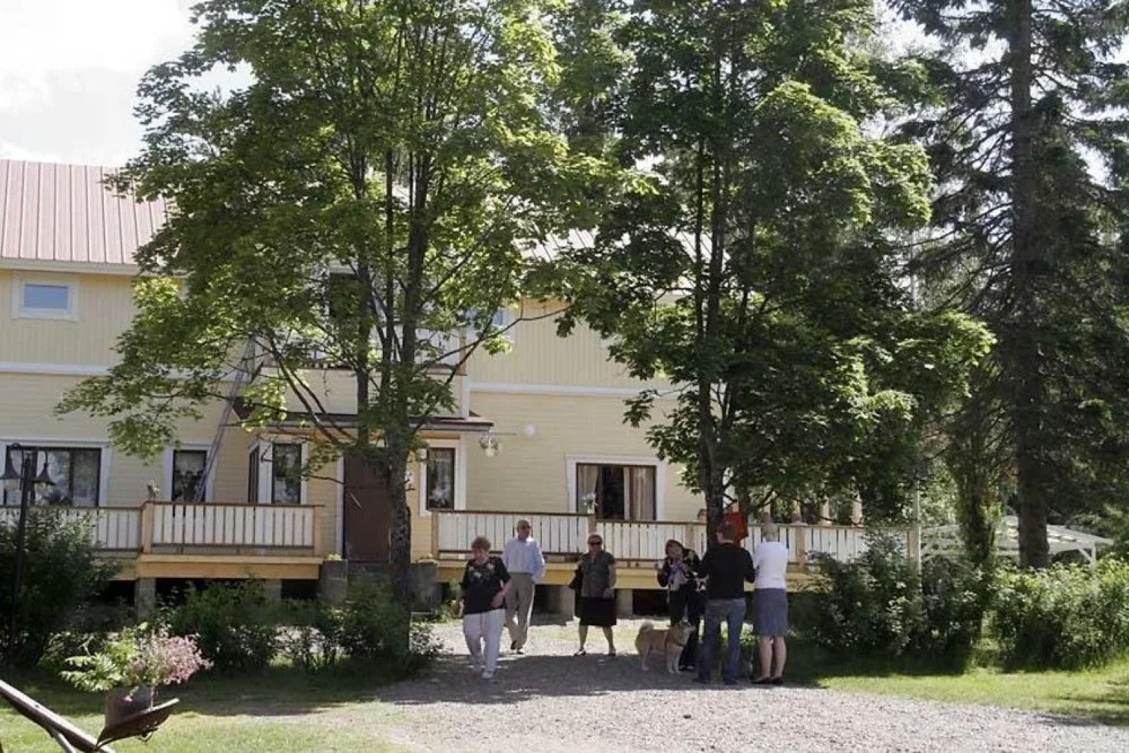 Tuhannen Tarinan Talo