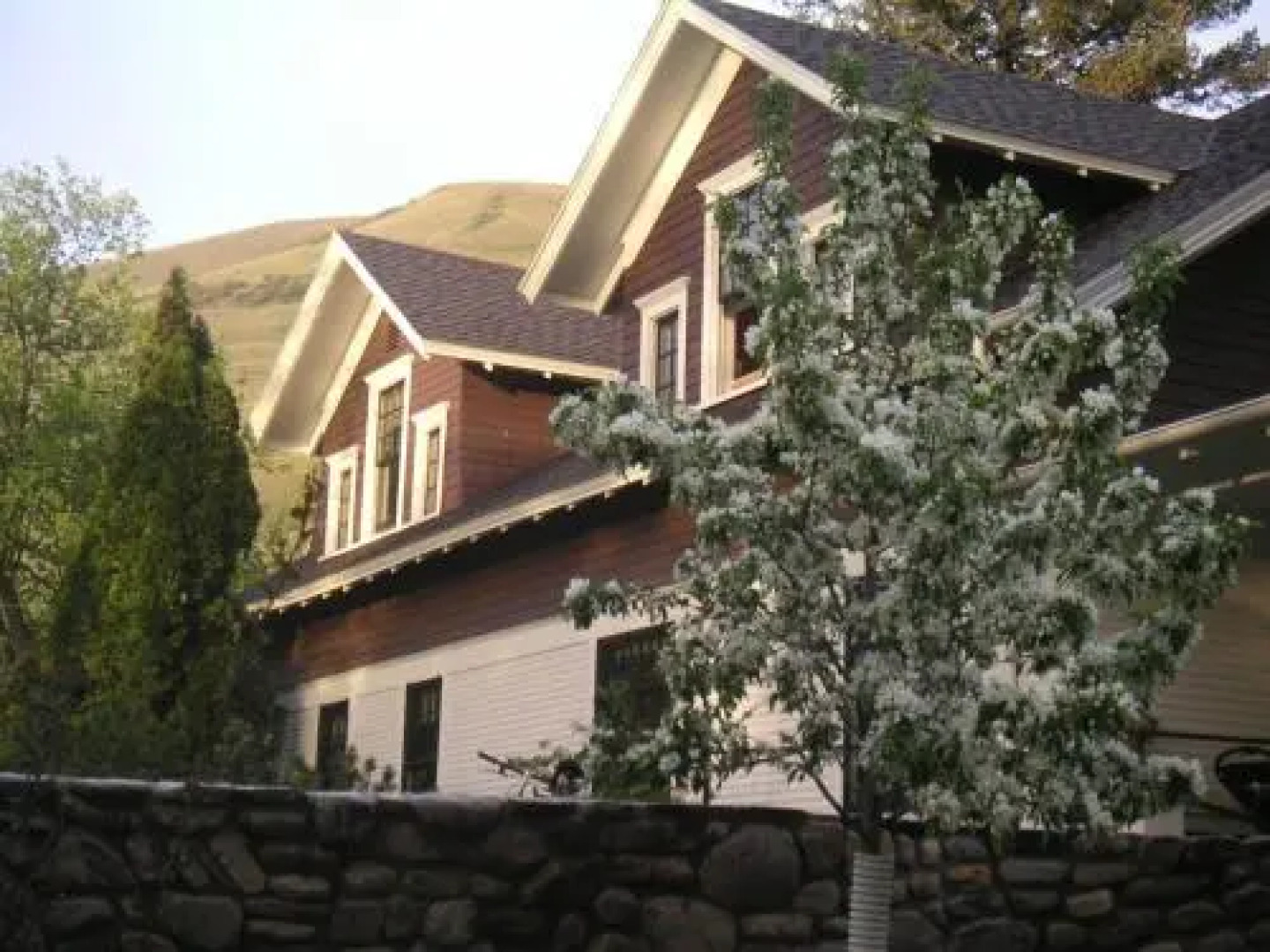 Blossom's Bed & Breakfast