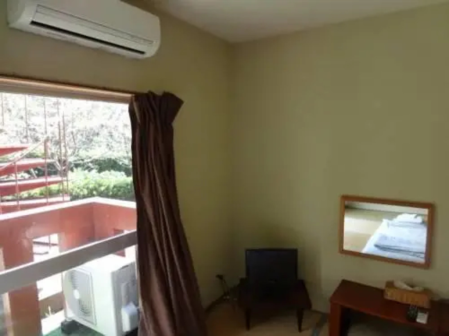 Mandarin Island Hotel