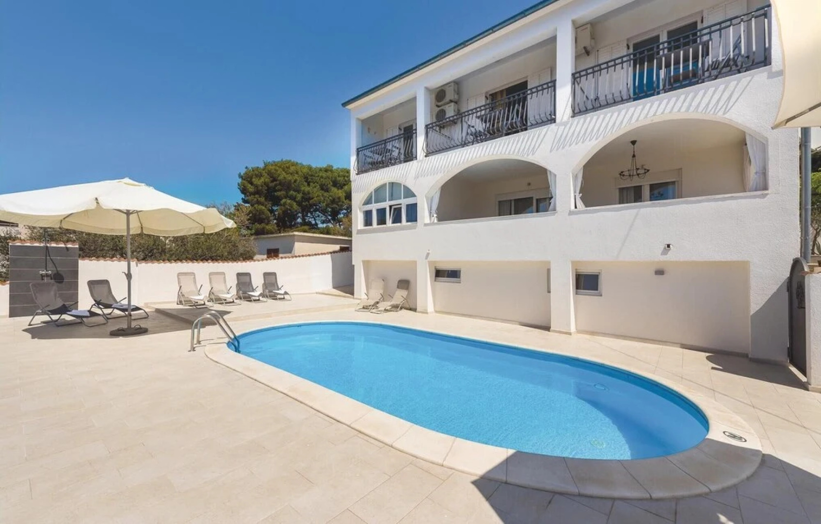 Stunning Home in Primosten With Wifi and 5 Bedrooms