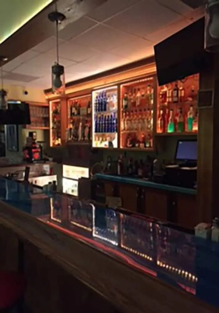 Lake Inn and Restaurant