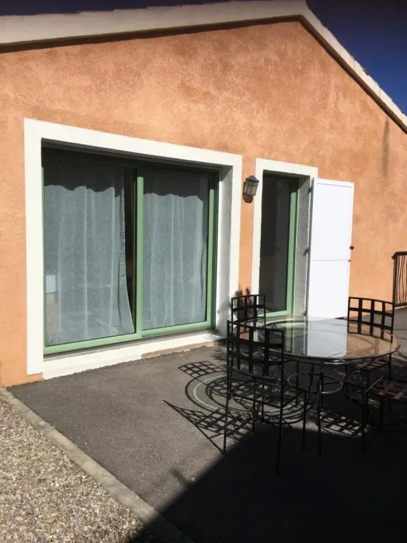 Très jolie mini villa douillette avec vue sur montagne