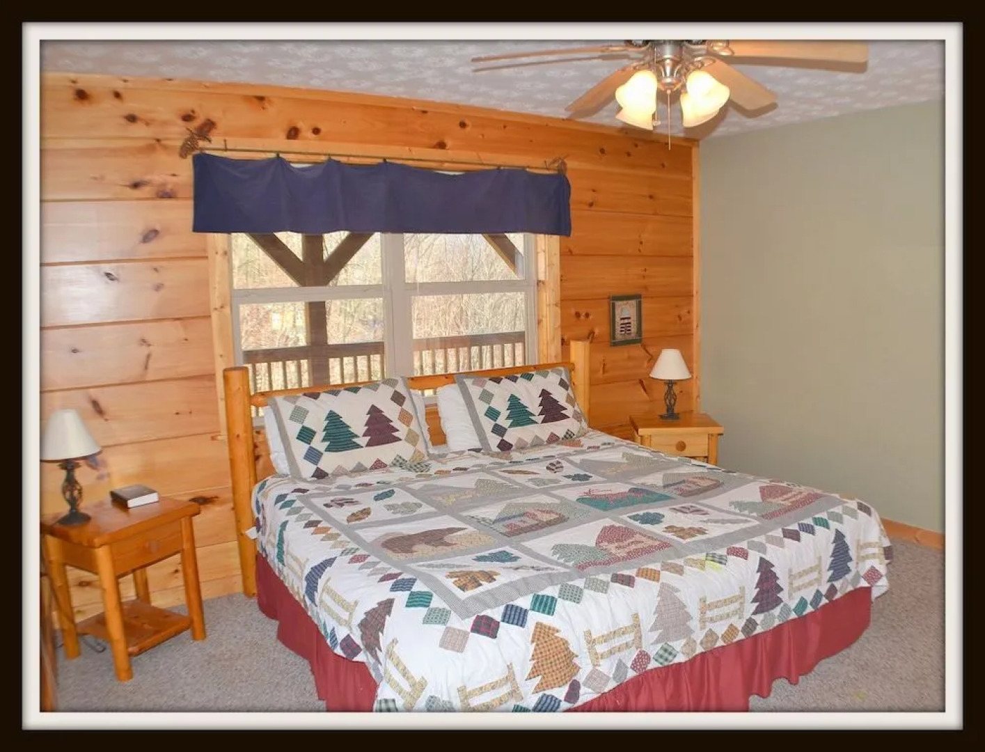 Autumn Mist - 3 Br cabin by RedAwning