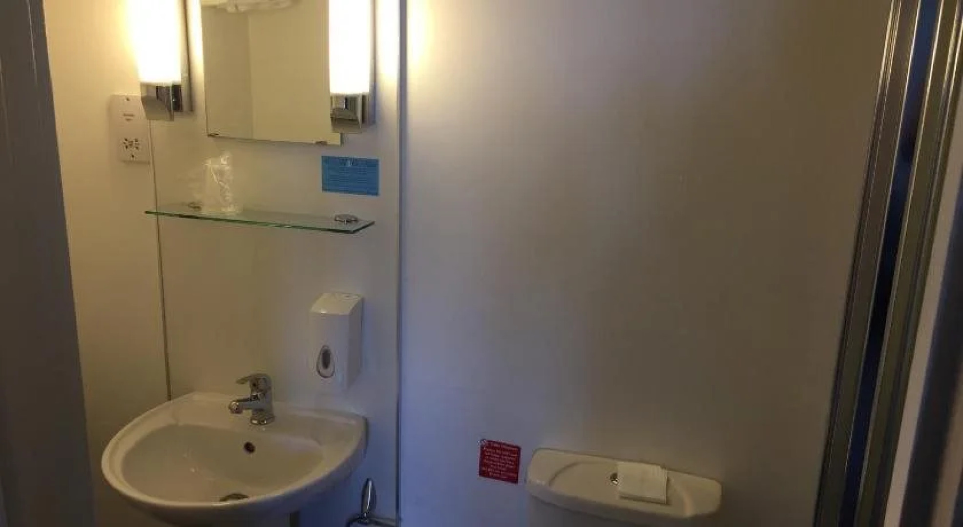 The Anchor Hotel  Bars