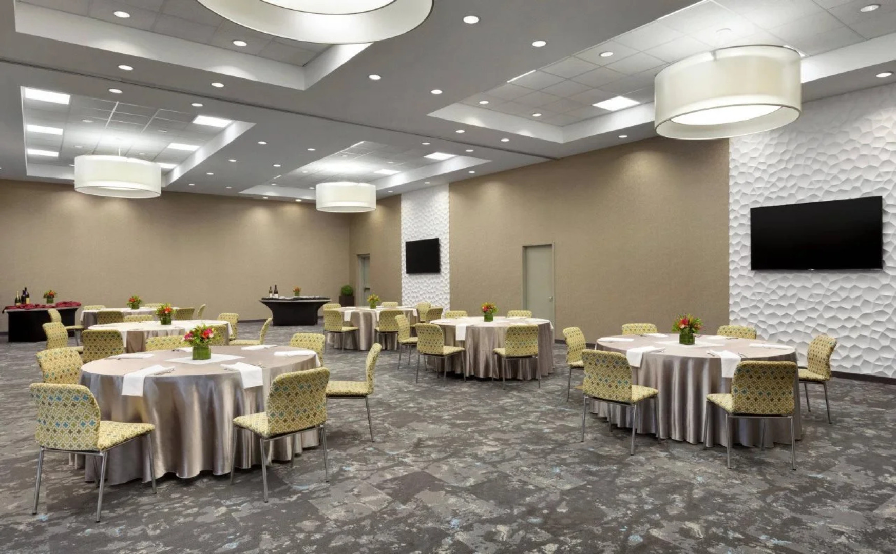 Aloft Jacksonville Tapestry Park