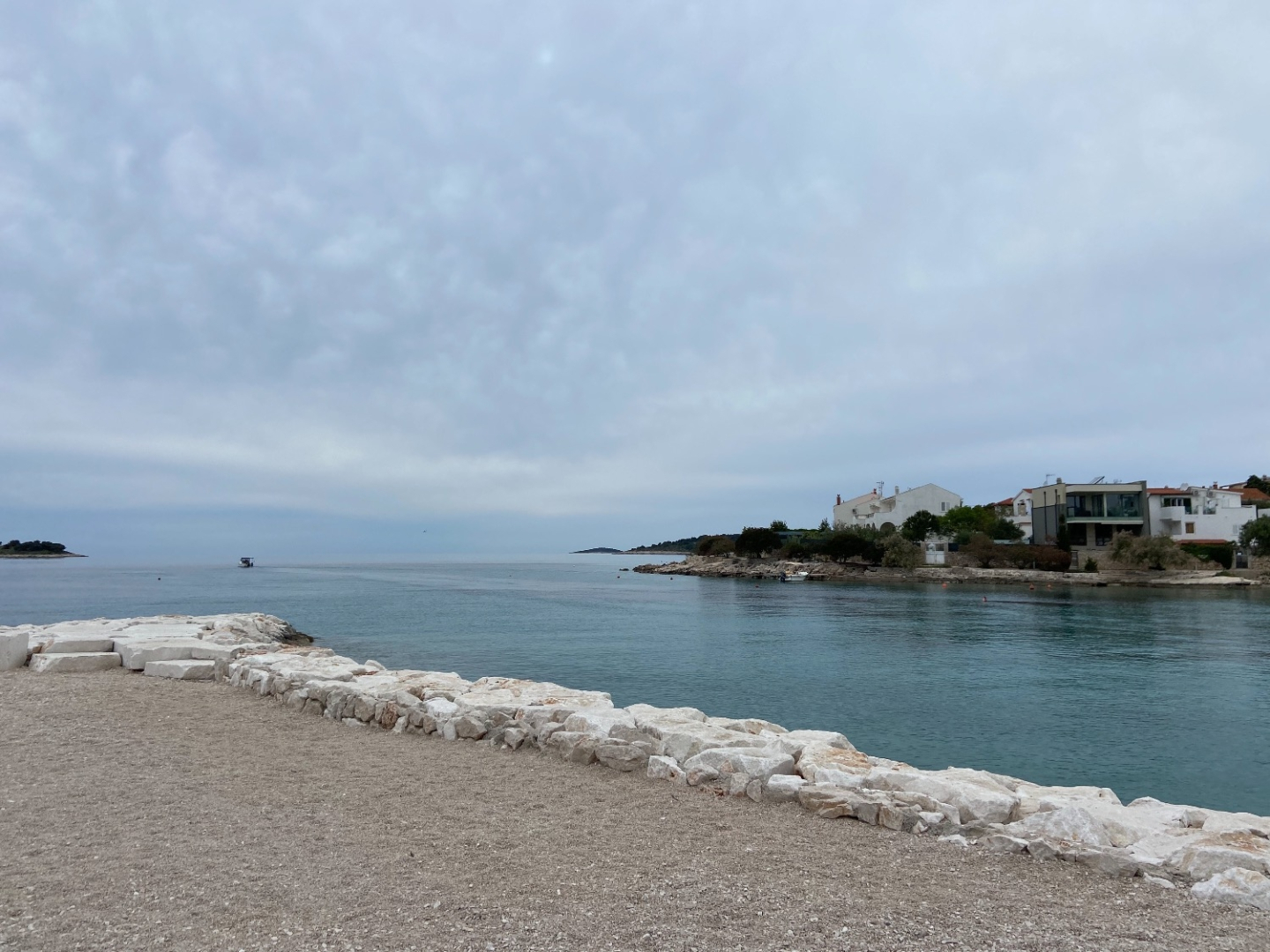 Studio apartment Tea - parking and grill, 100 m from sea SA2 Rogoznica, Riviera Sibenik