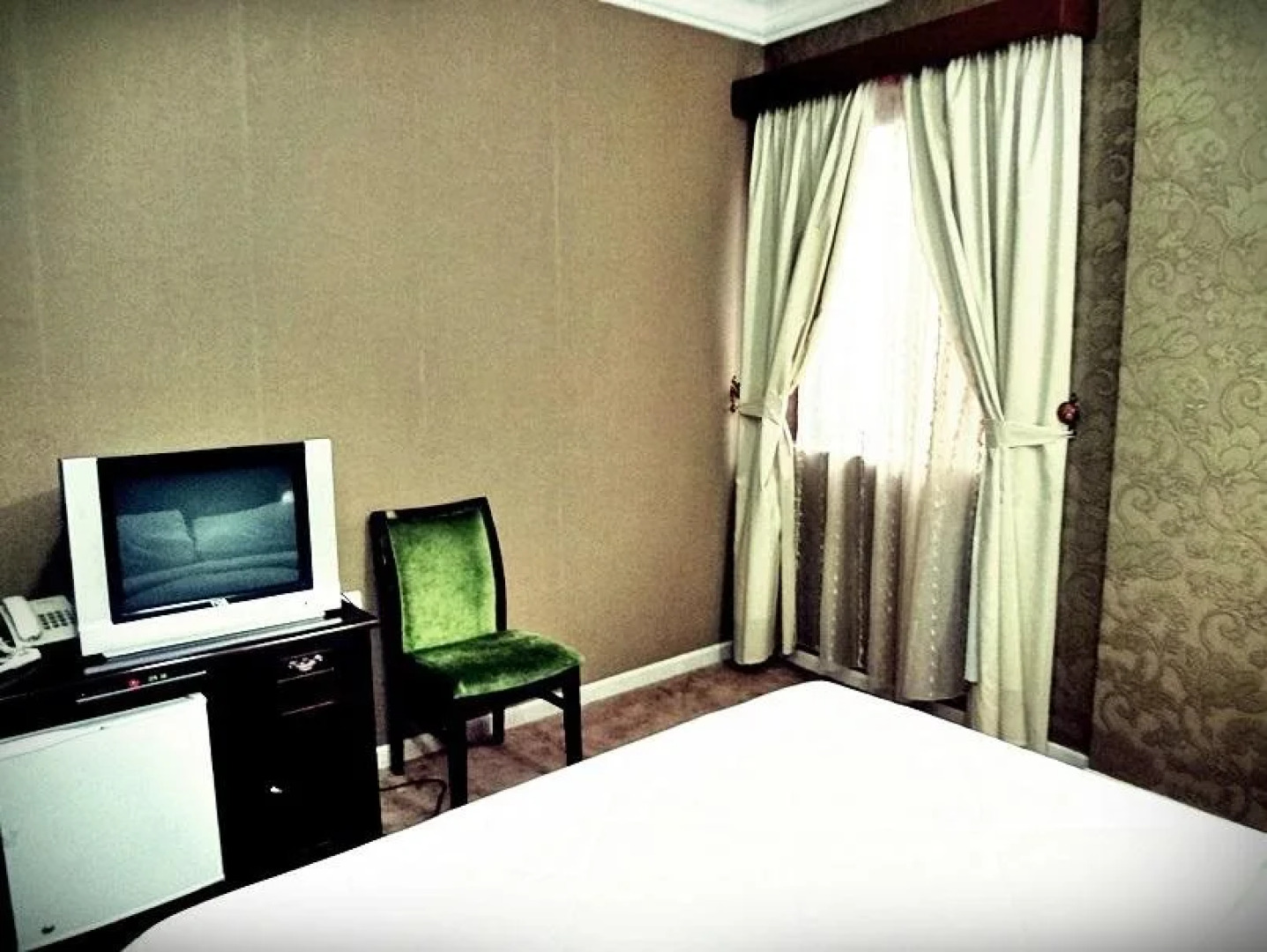 Al Mourouj Inn Hotel