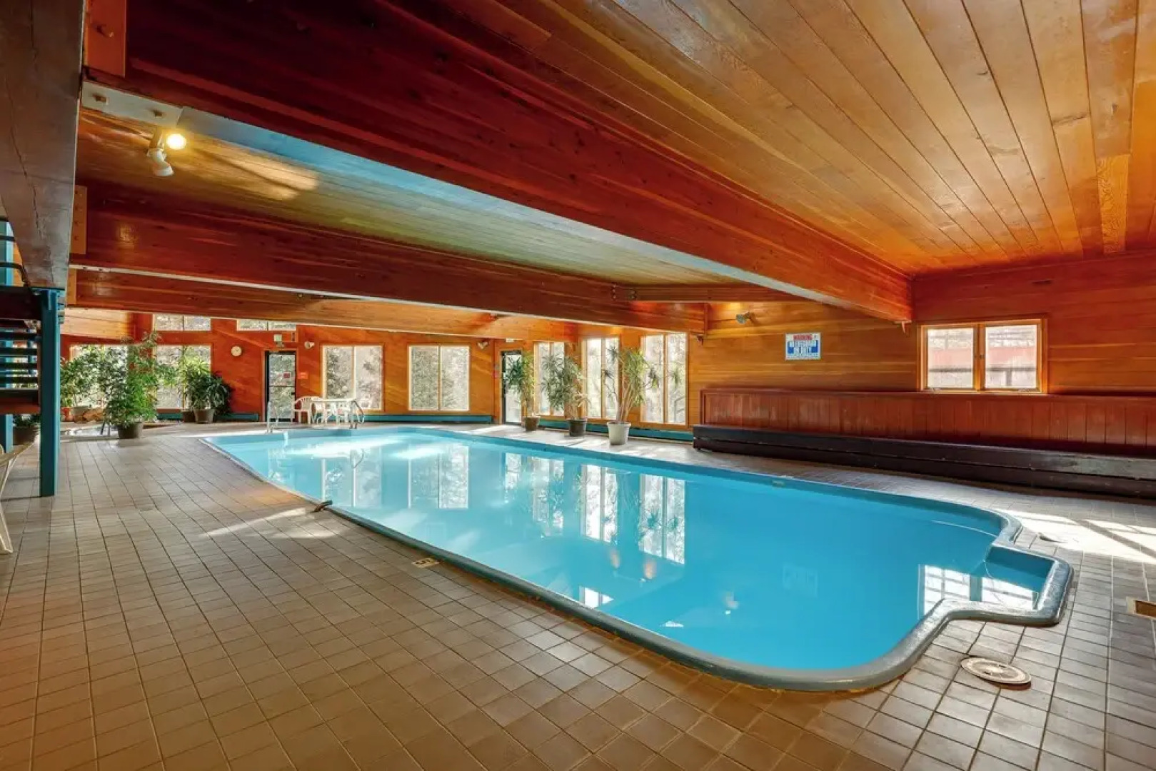 Heated Pool Access + Near Skiing: Colorado Retreat