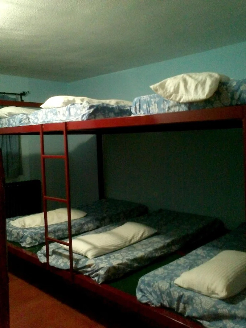 House With 9 Bedrooms in Navaluenga, With Wonderful Lake View and Encl