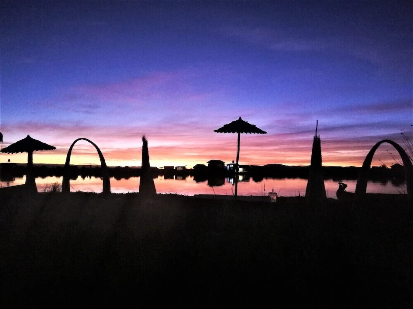 Room in Guest Room - Lucsay Habitacion Vista Al Amanecer No 1