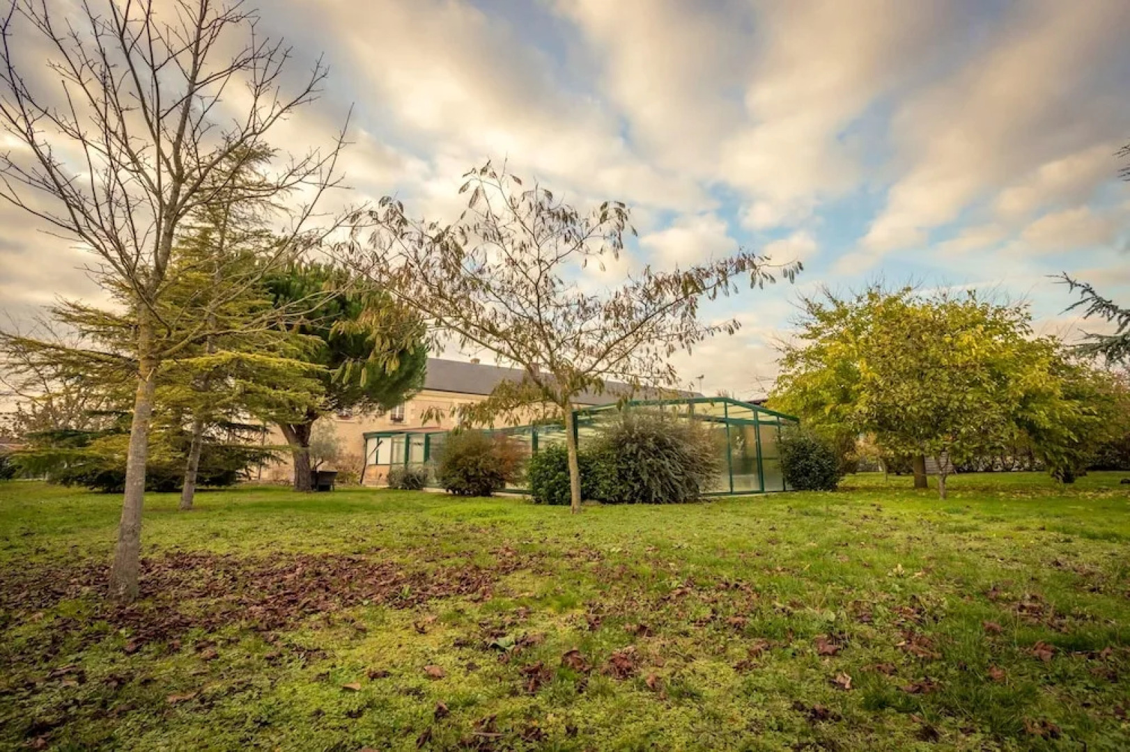 House With 4 Bedrooms in Mouterre-silly, With Pool Access, Enclosed Ga