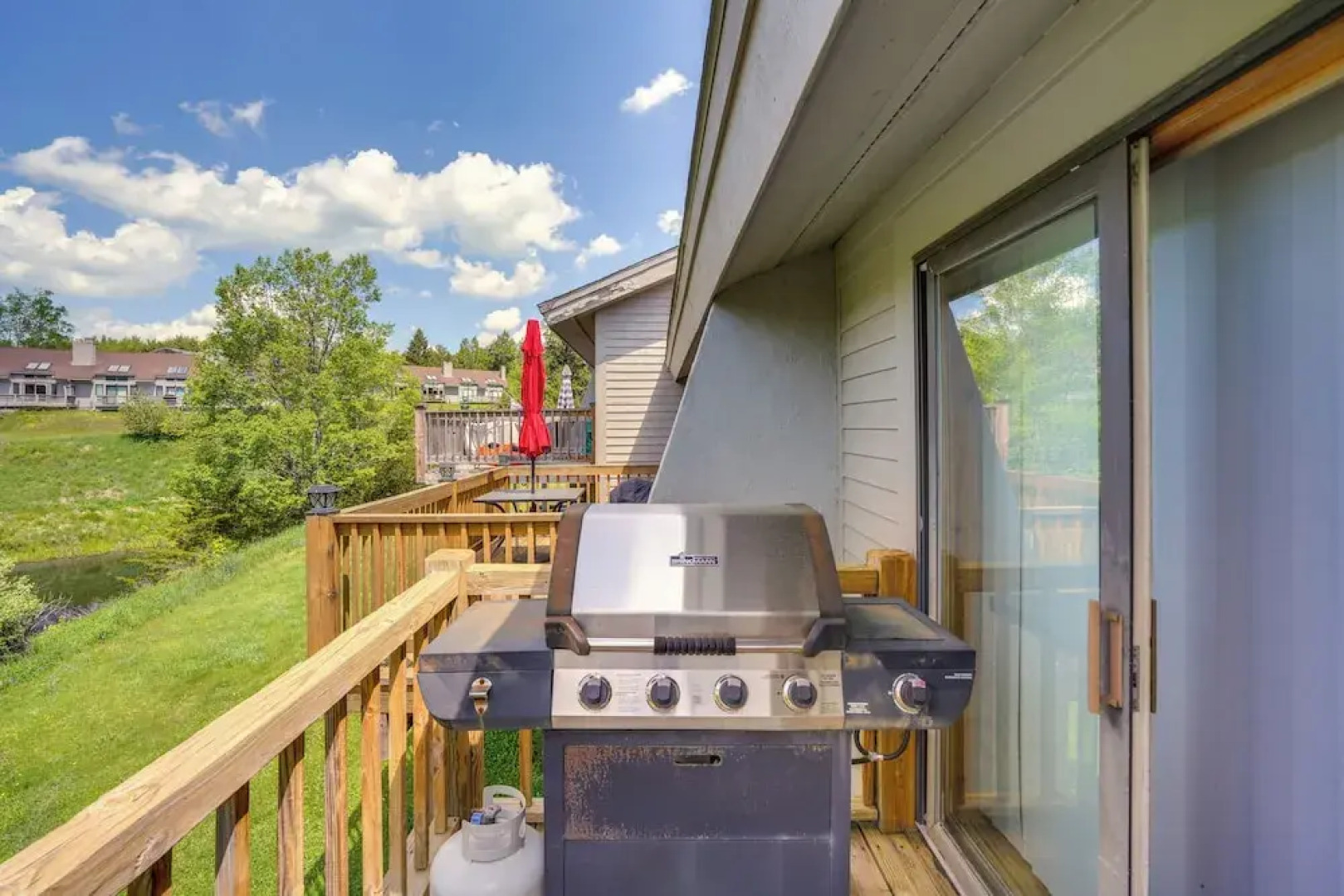 Catskills Townhome ~ 2 Mi to Windham Mountain Club