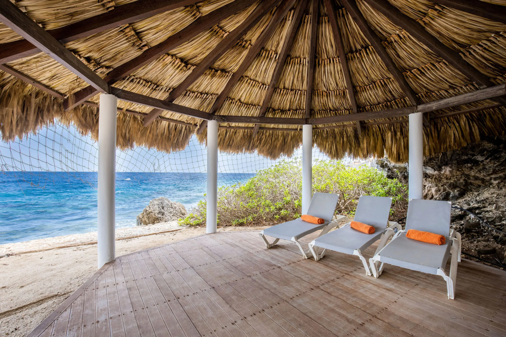 New Oceanfront Luxury Mansion W/ Private Beach & Pool - Gated Community