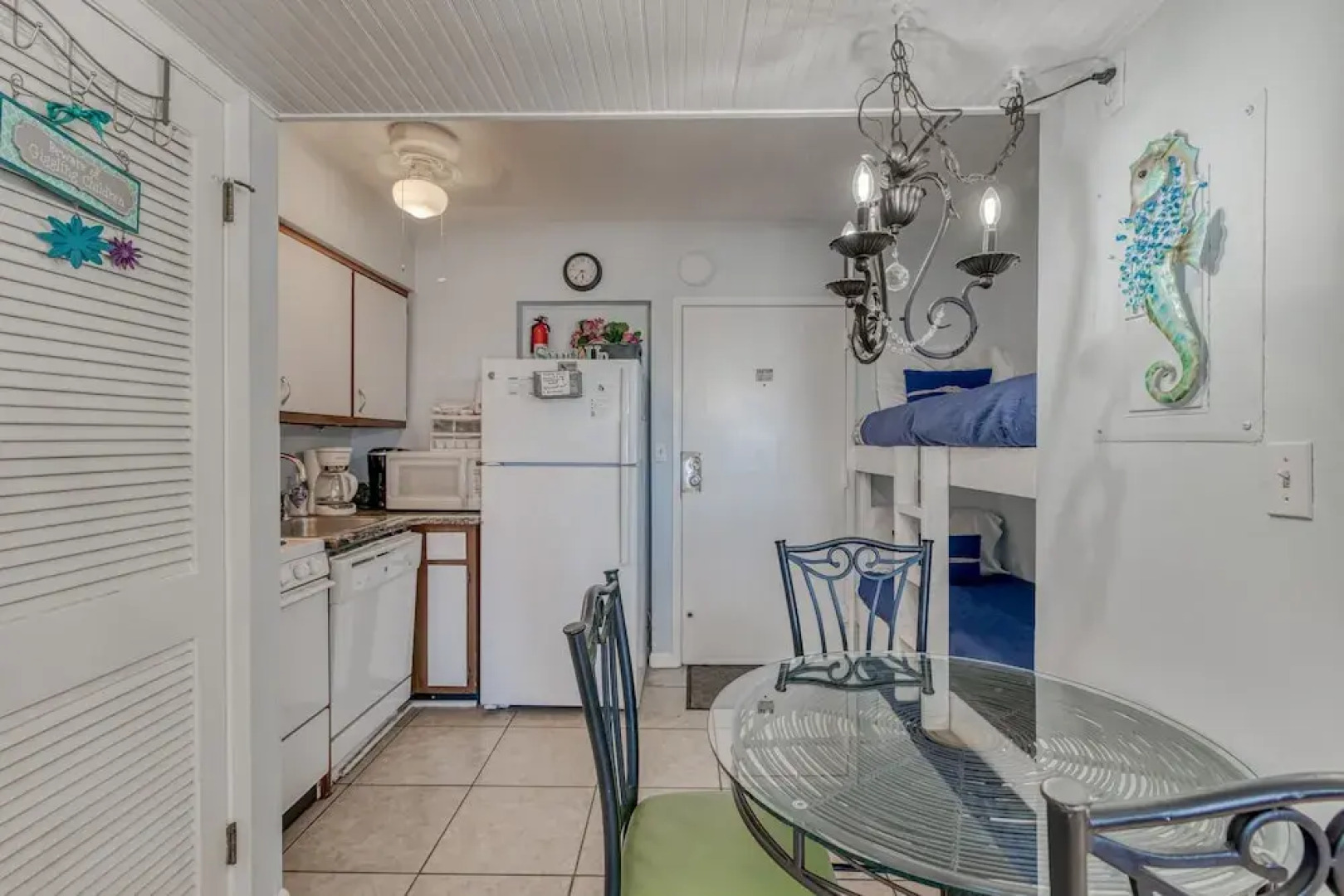 Royal Gulf Beach & Racquet Club 5802 Condo by RedAwning