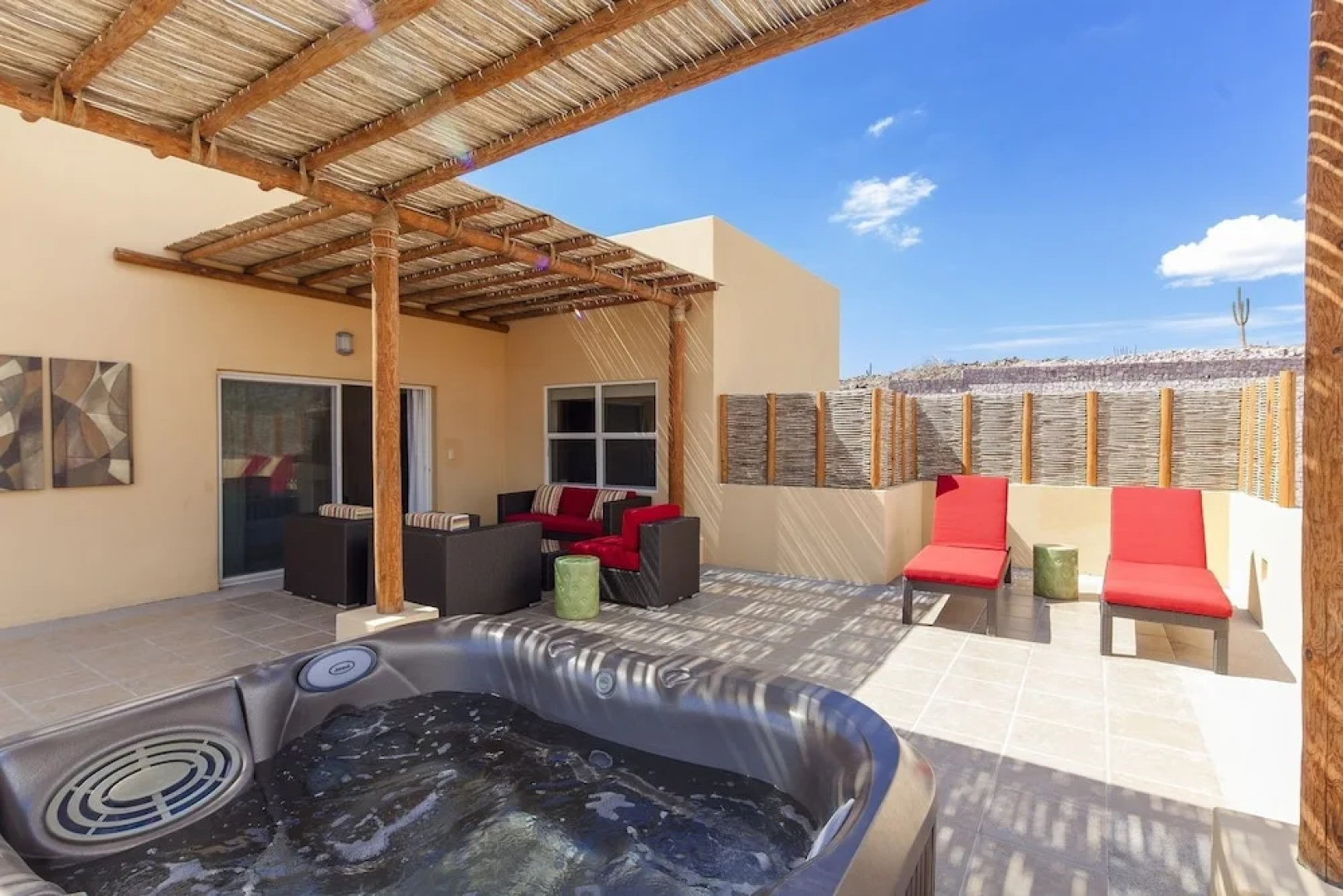 Puerta Cortes Residences: Las Colinas