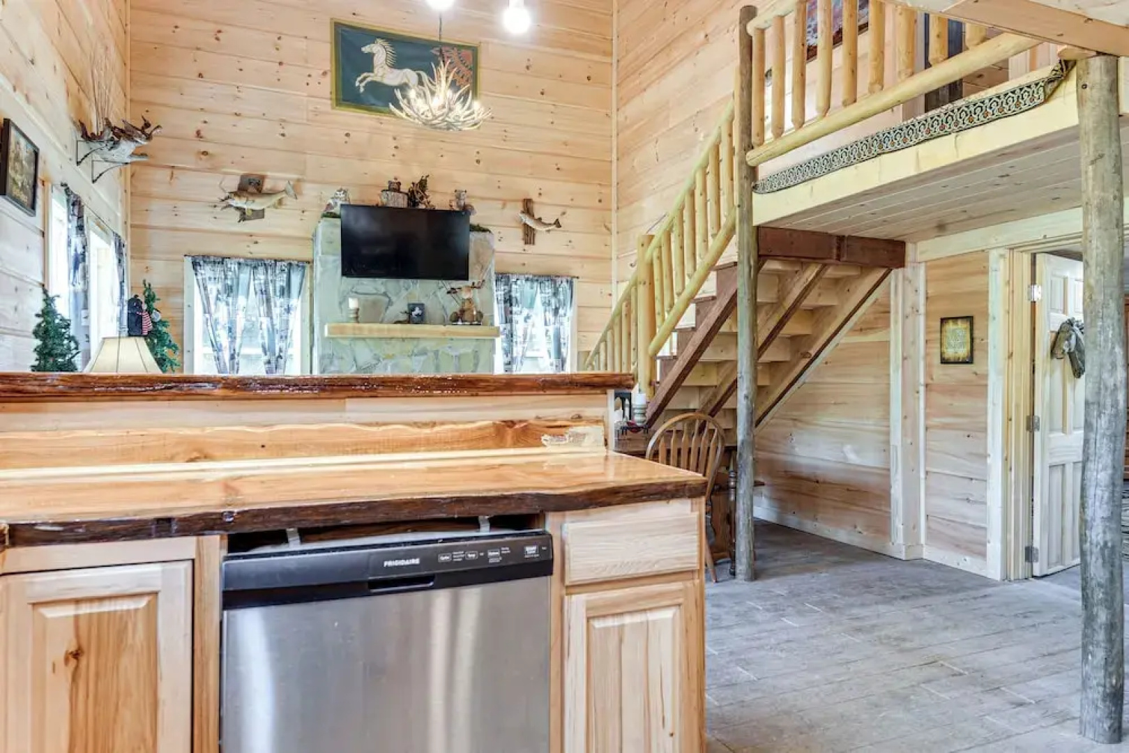 On-site Creek Access: Pet-friendly Cosby Cabin!