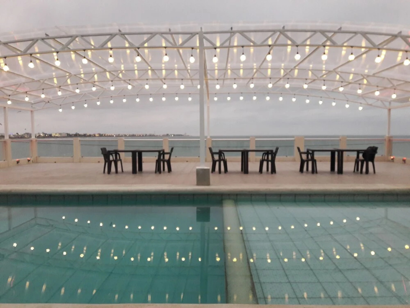 Hotel Paradise Beach